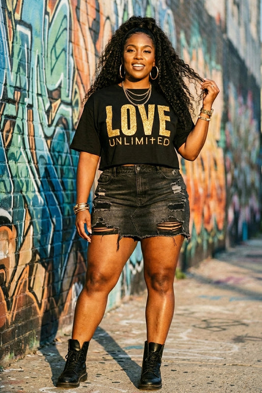 LOVE UNLIMITED | Glittery Majesty - Boxy Tee